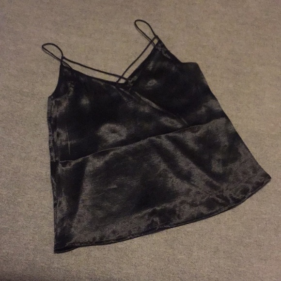 Divided Tops - H&M // Sleek Black Top